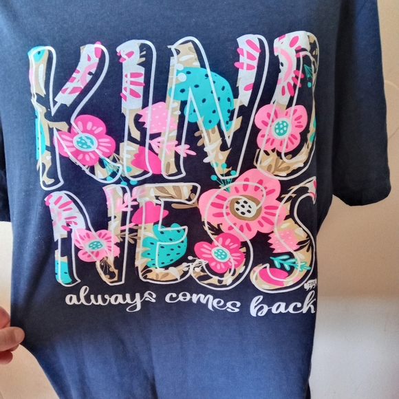 Bella Canvas "Kindness Always Comes Back" Graphic Tee Floral Women's Size XL - Picture 2 of 8
